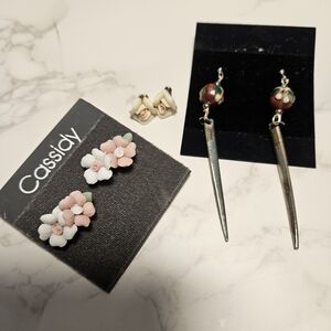 SET OF 3 earrings Porcelain Flowers And CLOISINAE Dangles